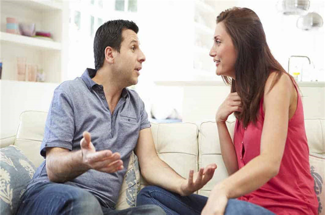 如何避免成为一个执着的女朋友？